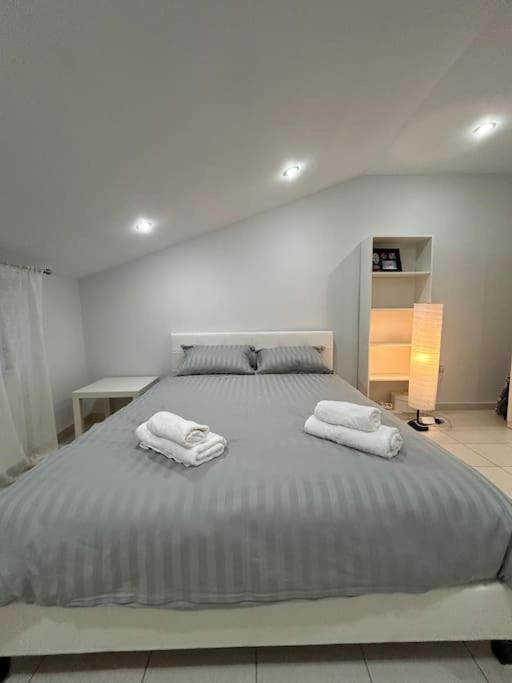 Appartamento Riga'S Modern Attic Dráma Esterno foto